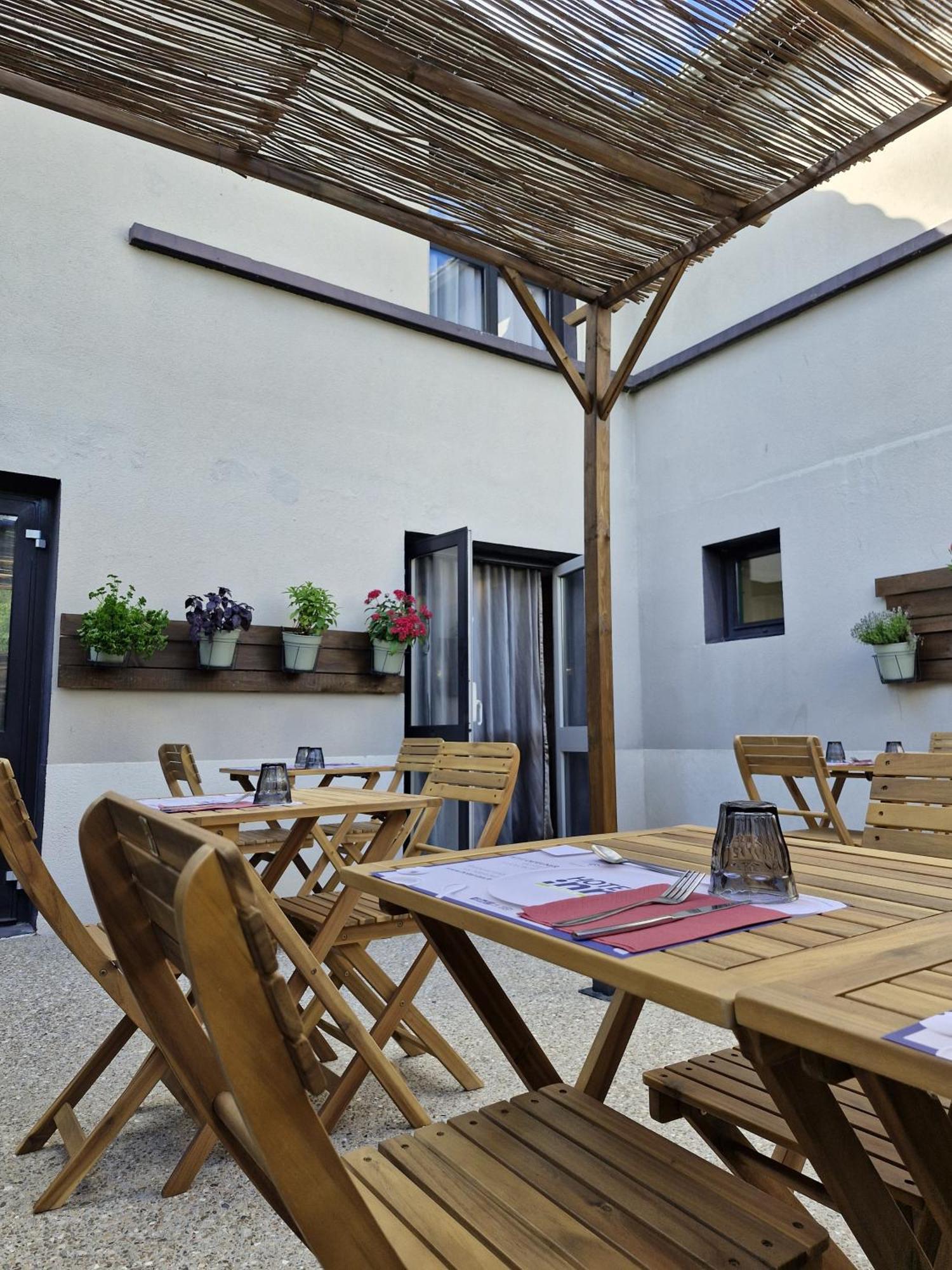 Hotel Inn Design - Restaurant L'Escale Rochefort  Exterior foto